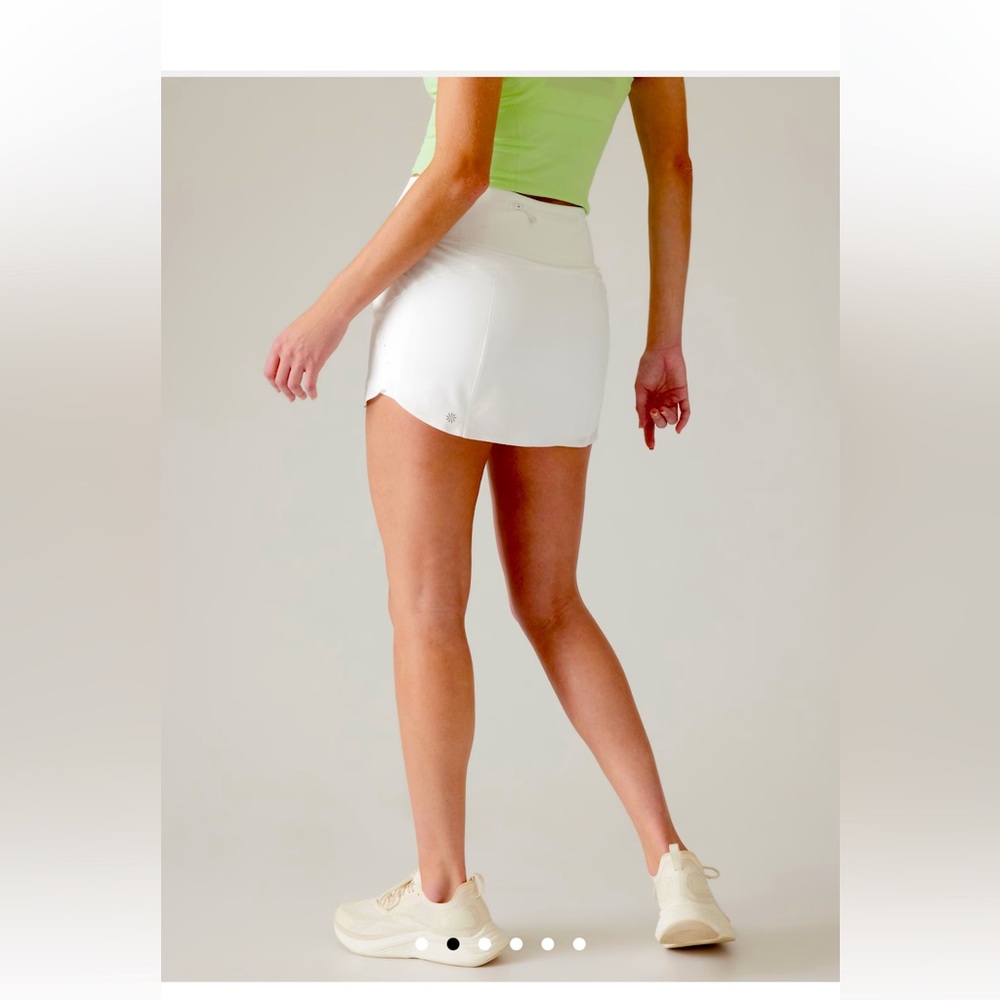NWT Athleta Run with it skort